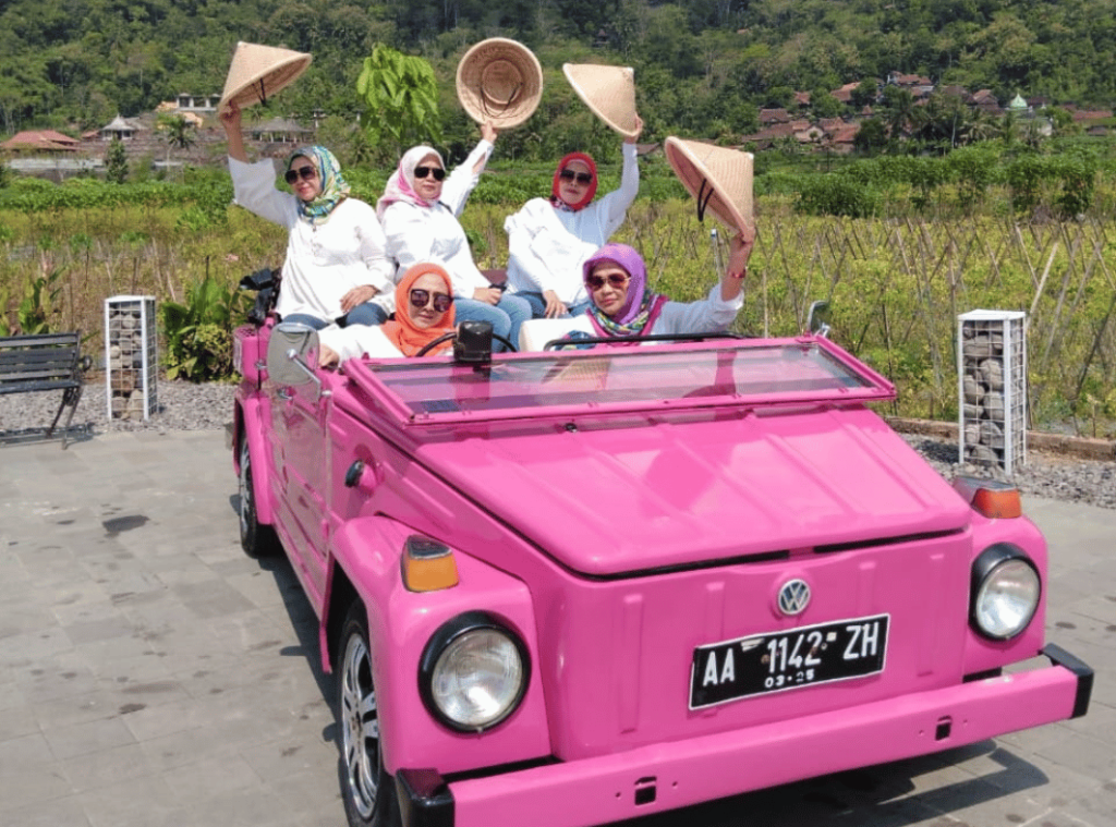 Paket tour Jogja – Vw tour borobudur 1