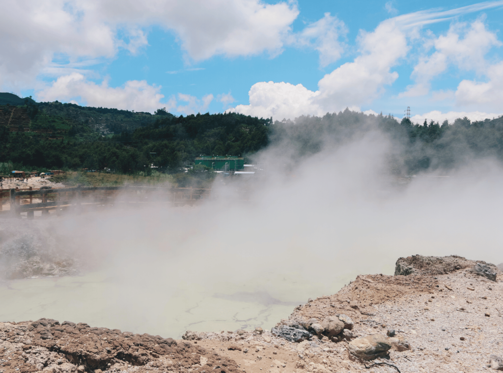 Belerang Kawah sikidang