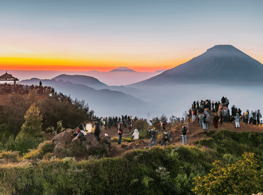 Sunrise Sikunir dieng