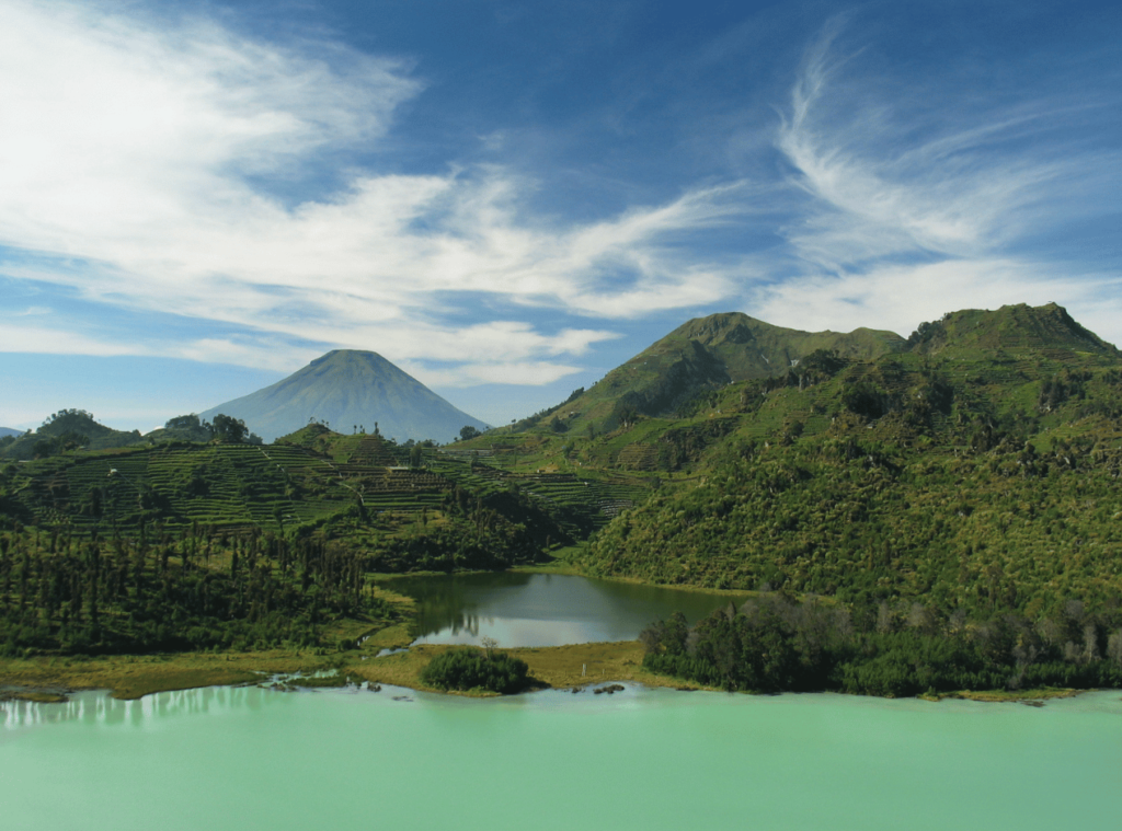 Telaga warna dieng wonosobo