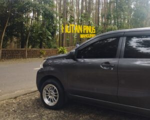 sewa mobil jogja-avansa-neza transport